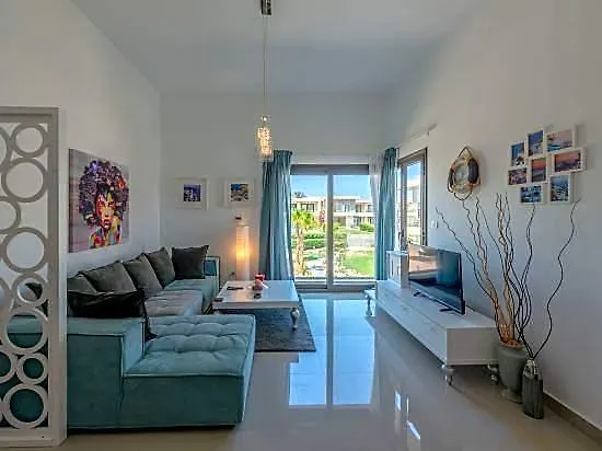 Vesta - Luxury - 2br - Gcribs 酒店 洪加達